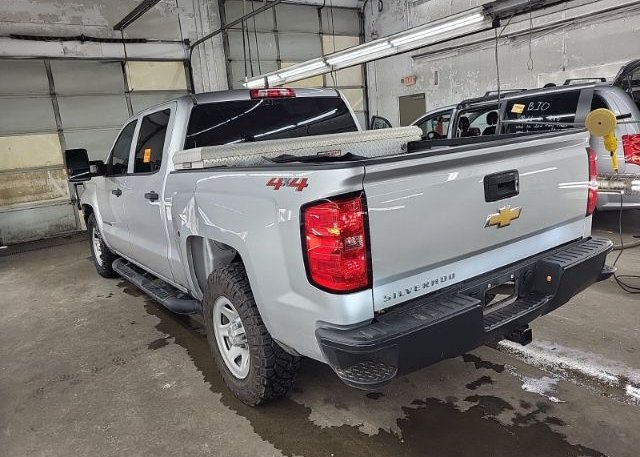 isb140182862-2018-chevrolet-silverado_31