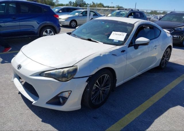 isb156117785-2015-scion-fr-s_2