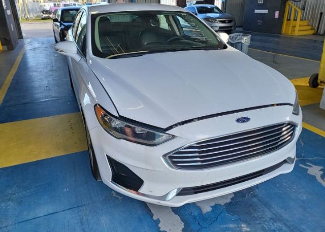 isb161269965-2019-ford-fusion_2