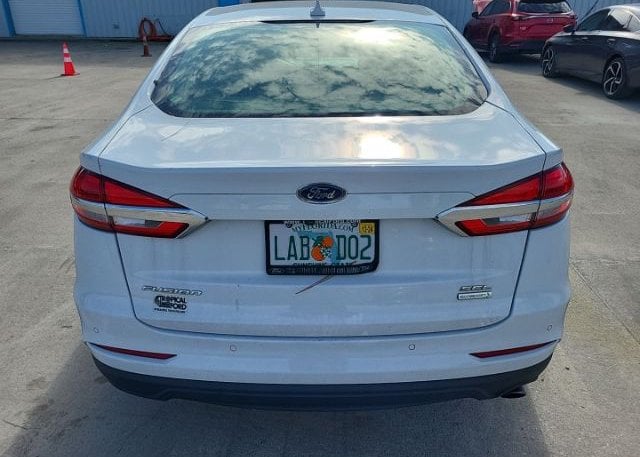 isb161269965-2019-ford-fusion_22