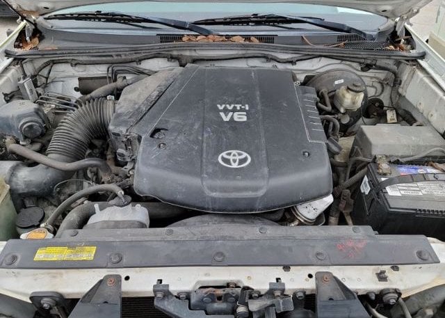 isb171435660-2013-toyota-tacoma_2