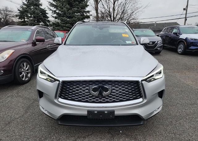 isb171598521-2021-infiniti-qx50_14