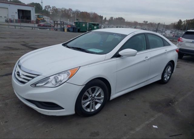 isb176975230-2014-hyundai-sonata_2