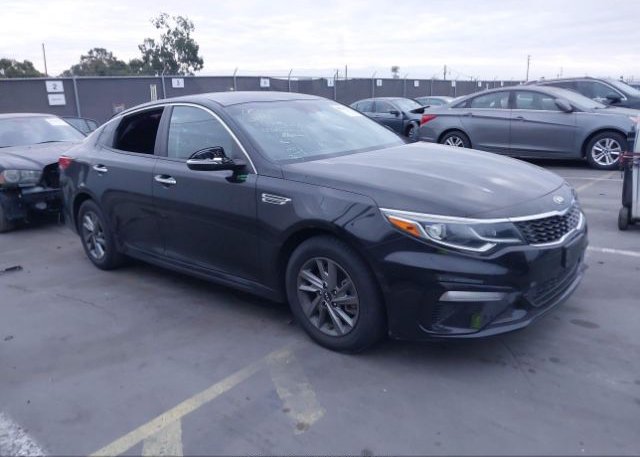 isb182313738-2019-kia-optima_13