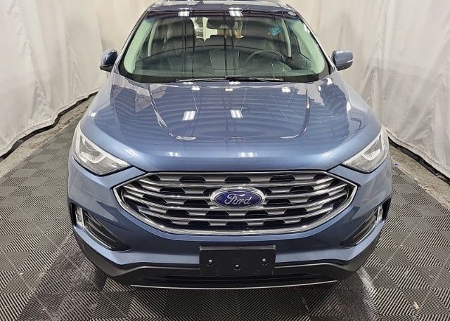 isb196934254-2019-ford-edge_11