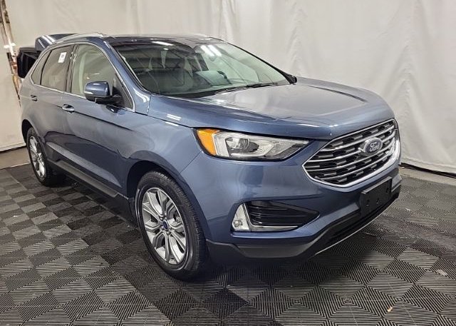 isb196934254-2019-ford-edge_21