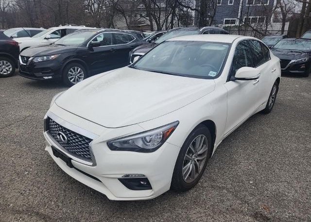 isb206940244-2021-infiniti-q50_2