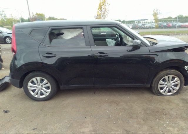 isb220320115-2021-kia-soul_12