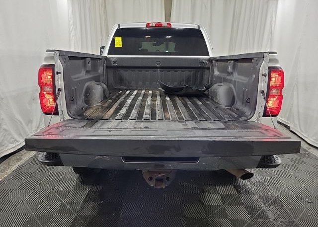 isb224582508-2019-chevrolet-silverado-2500hd_25