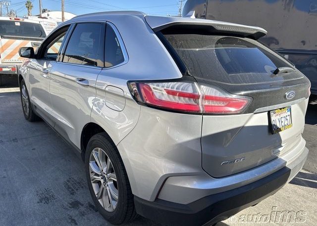 isb225425729-2019-ford-edge_7