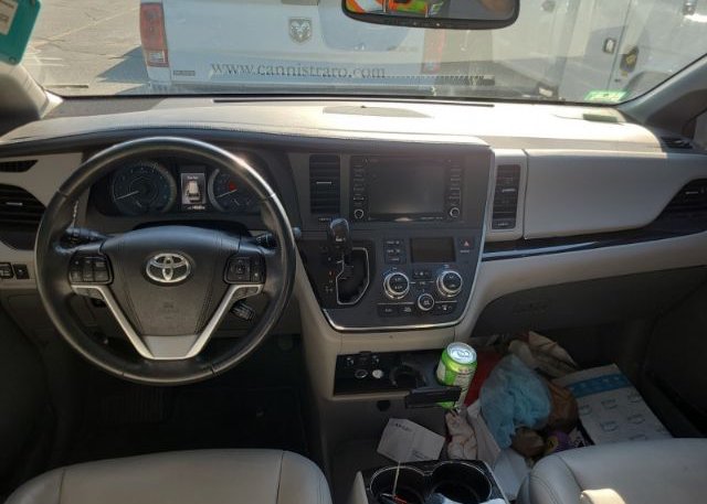 isb226953149-2019-toyota-sienna_7