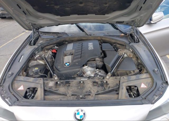 isb233895731-2011-bmw-528i_10