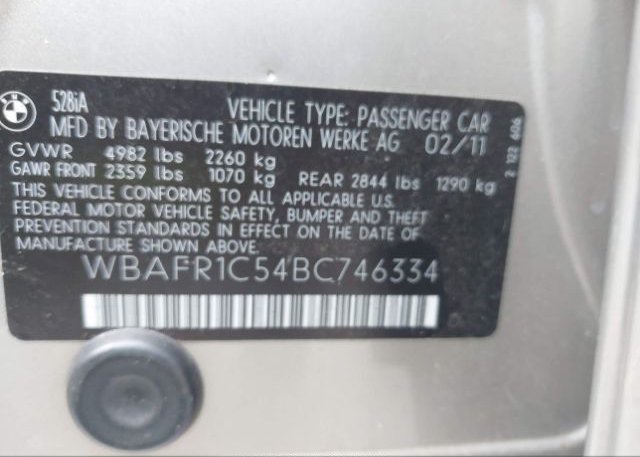 isb233895731-2011-bmw-528i_9