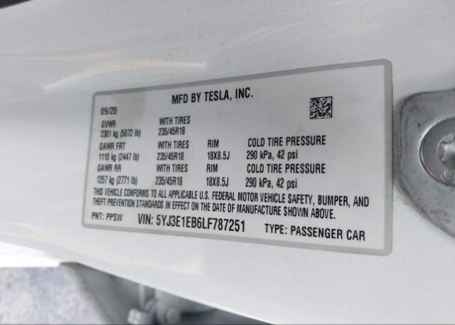 isb246652920-2020-tesla-model-3_9