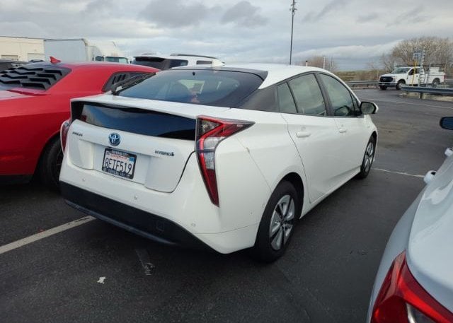 isb248659145-2018-toyota-prius_6