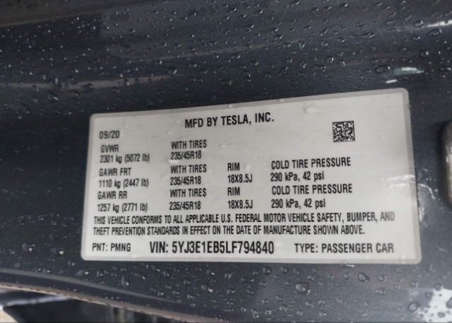 isb249225488-2020-tesla-model-3_9