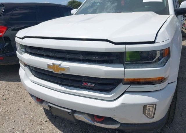 isb251464368-2018-chevrolet-silverado-1500_12