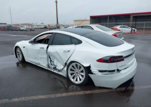 isb255626439-2018-tesla-model-s_3