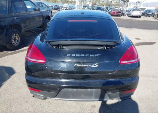 isb262006835-2016-porsche-panamera_16