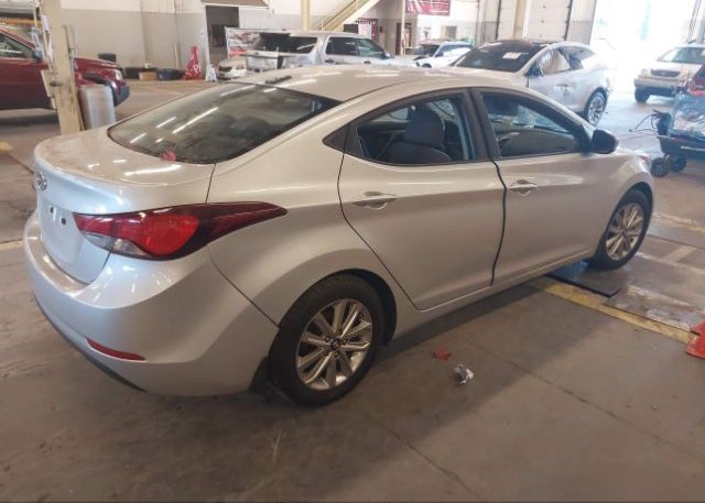 isb263242763-2016-hyundai-elantra_4