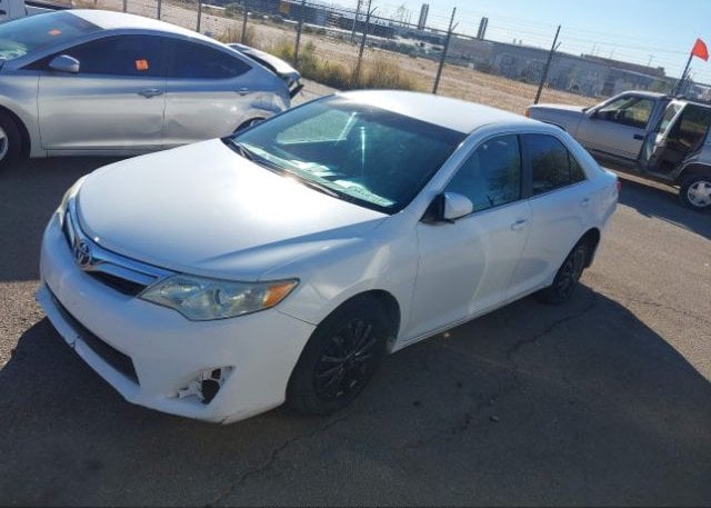 isb263331907-2014-toyota-camry_2