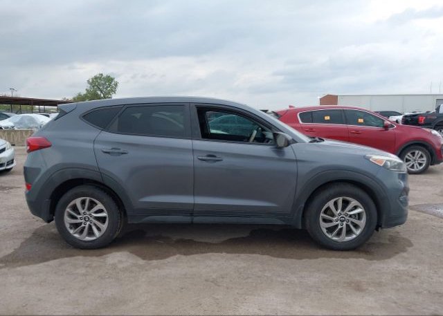 isb267093018-2016-hyundai-tucson_12