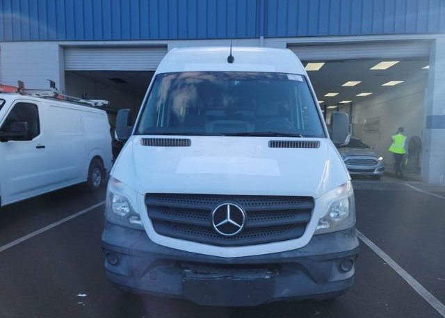 isb273973804-2018-mercedes-benz-sprinter-2500_20