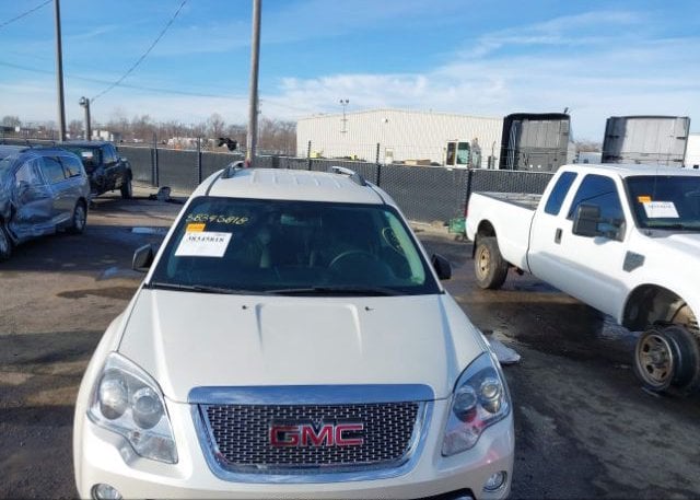 isb281125859-2012-gmc-acadia_6