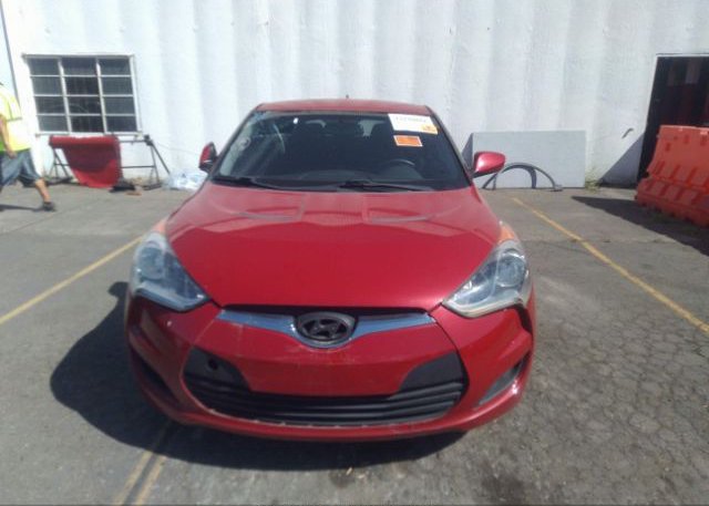 isb284004477-2013-hyundai-veloster_11