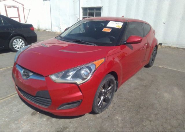 isb284004477-2013-hyundai-veloster_2