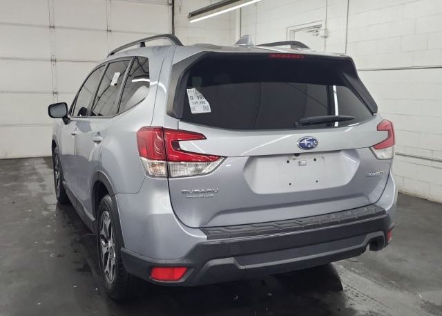 isb301179396-2019-subaru-forester_18