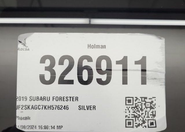 isb301179396-2019-subaru-forester_22