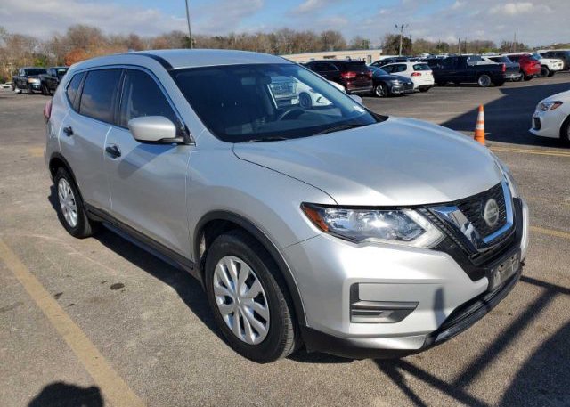 isb310926679-2018-nissan-rogue_15