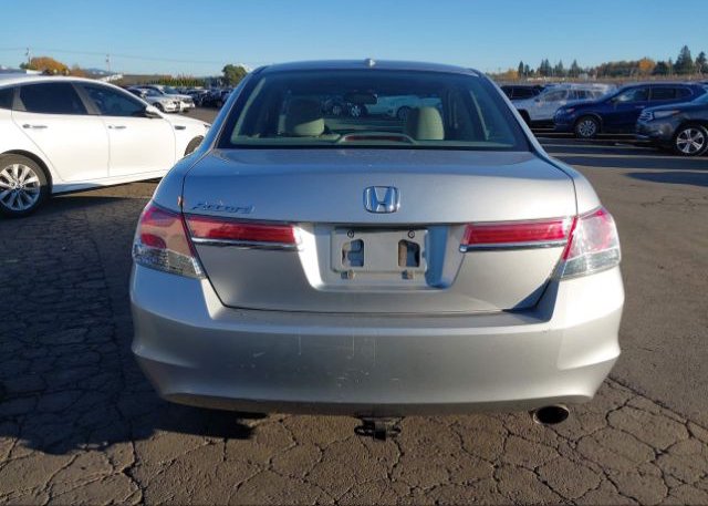 isb315990730-2012-honda-accord_16