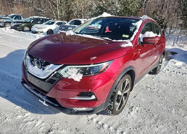 isb352642168-2021-nissan-rogue-sport_2