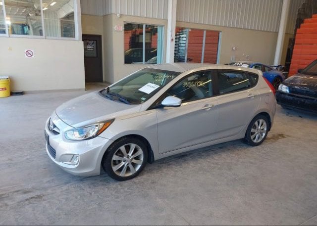 isb360228423-2013-hyundai-accent_2