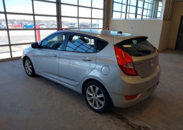 isb360228423-2013-hyundai-accent_3