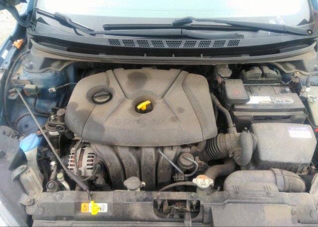 isb370618553-2015-hyundai-elantra_10