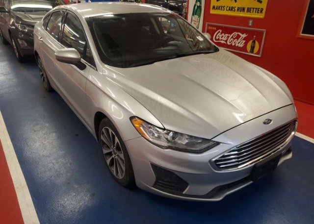 isb373871157-2019-ford-fusion_3