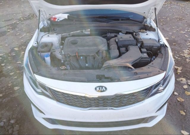 isb411020634-2020-kia-optima_10