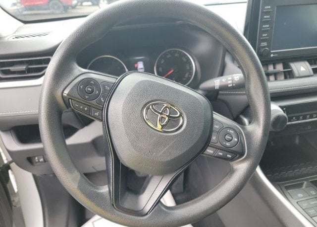 isb424943278-2021-toyota-rav4_10