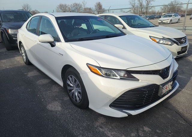 isb430085731-2019-toyota-camry-hybrid_17