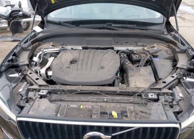 isb441884828-2022-volvo-xc60_10