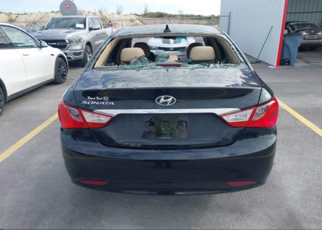 isb458622743-2011-hyundai-sonata_16