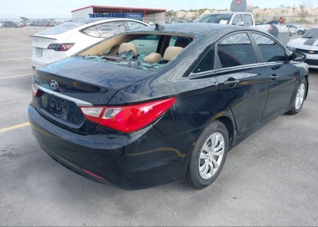 isb458622743-2011-hyundai-sonata_4