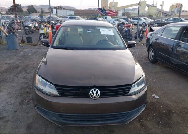 isb474251681-2012-volkswagen-jetta_12