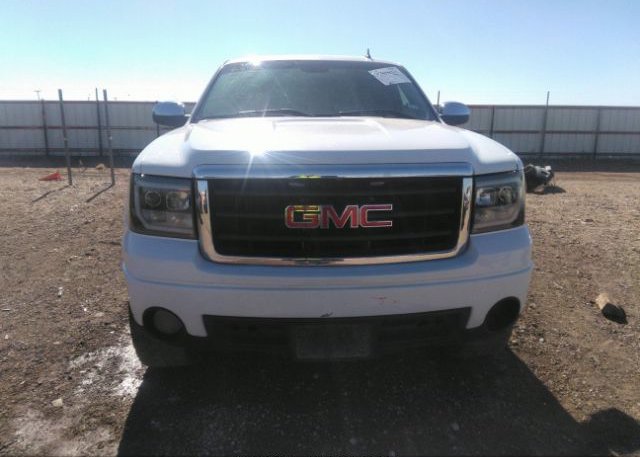 isb492635073-2011-gmc-sierra-1500_11