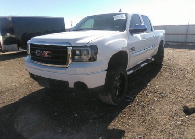 isb492635073-2011-gmc-sierra-1500_2