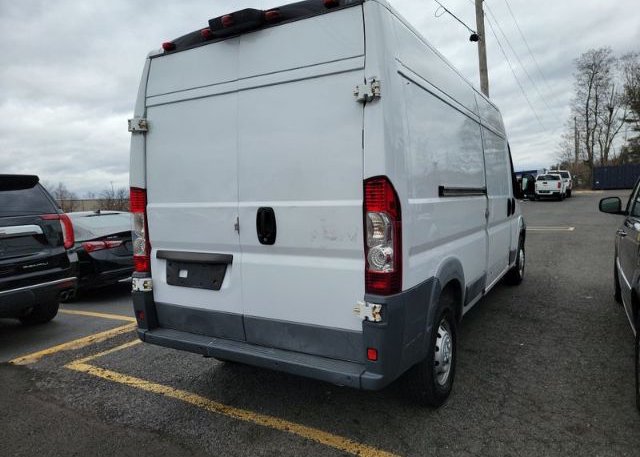 isb520805419-2018-ram-promaster-2500_30