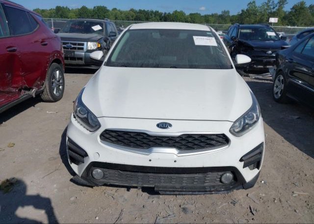 isb524962477-2019-kia-forte_12